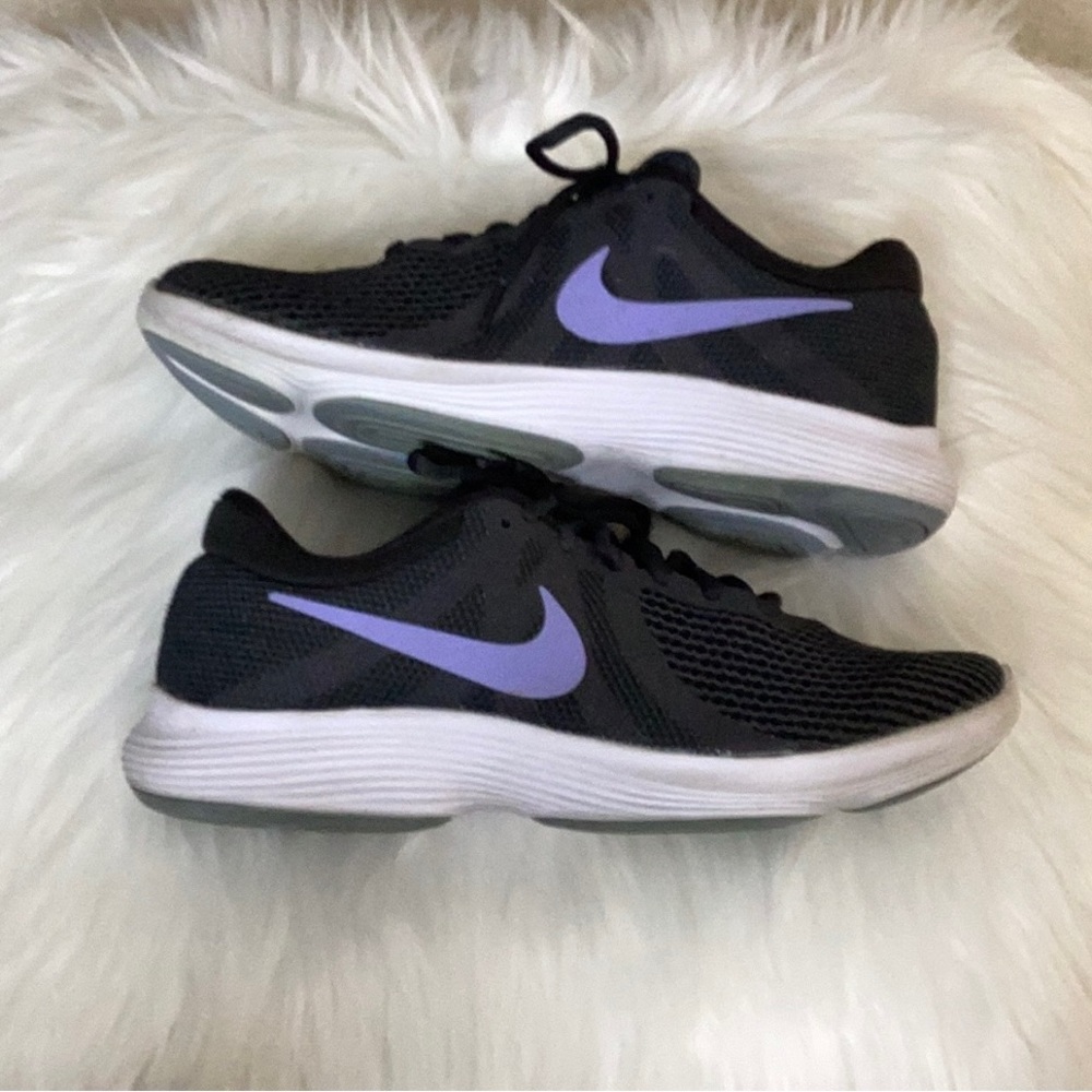 NIKE, Revolution 4, good condition